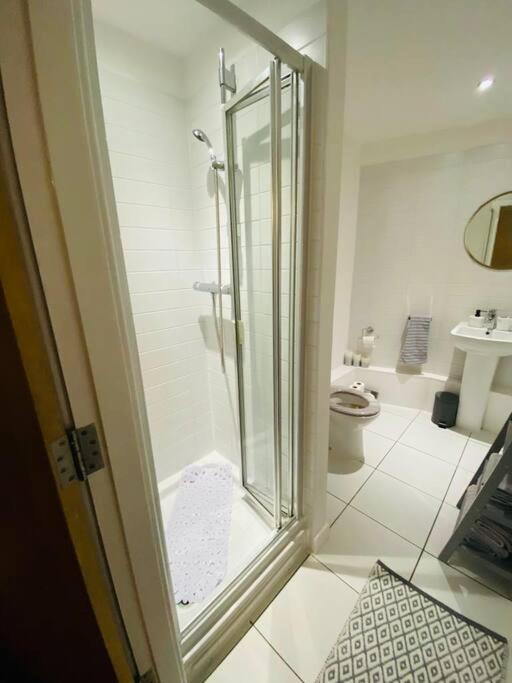 Liverpool City Centre Modern Apartment Fits 6 People Exterior photo